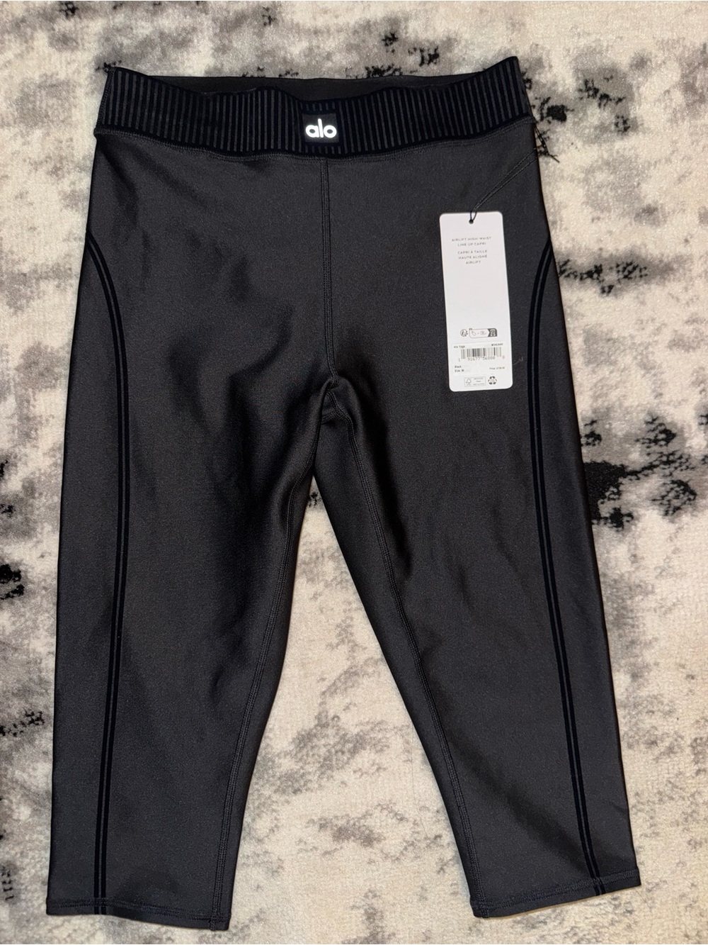 Alo Airlift High-Waist Line Up Capri - Black